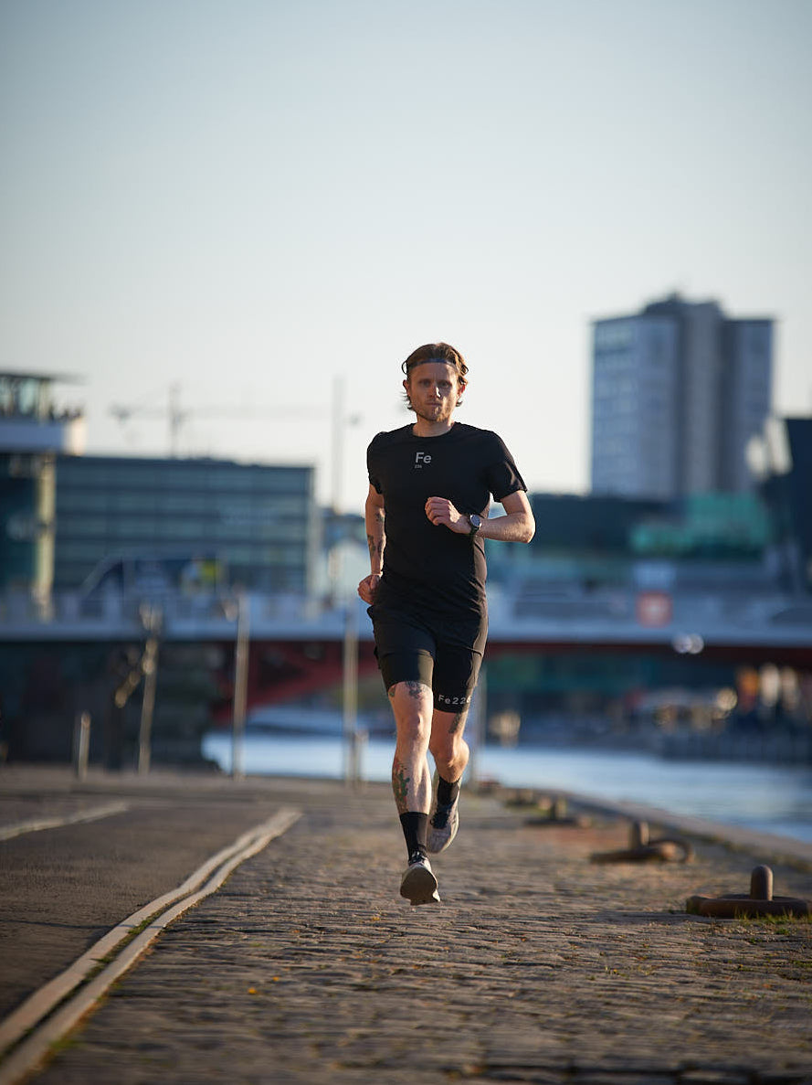 Black Sport Socks Fe226 offers sport socks with noble design, no flashy colours. Fe226 Running Cycling Triathlon Socks without smell. Antibacterial high quality for marathon, running training, Ironman, 10k run, 5k run, half marathon, Ironman 70.3