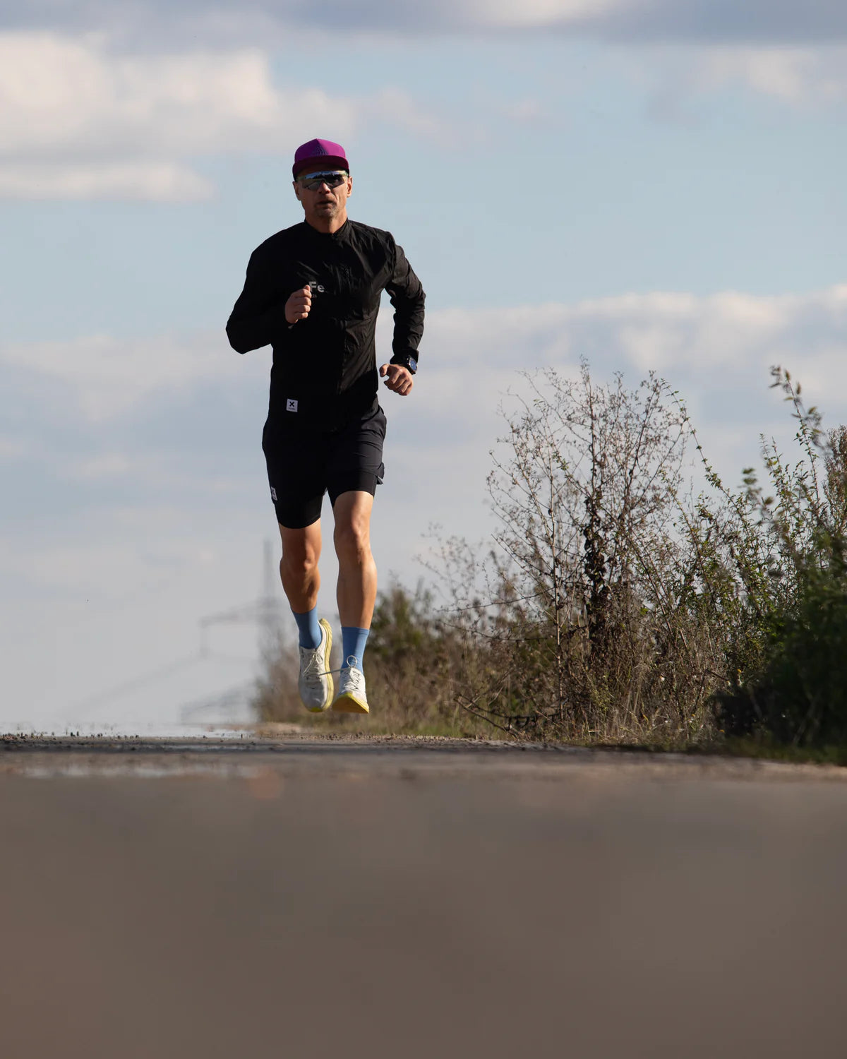 Running Windbreaker & 2-in-1 Shorts & Running Shirt – Bundle und SPARE 20%