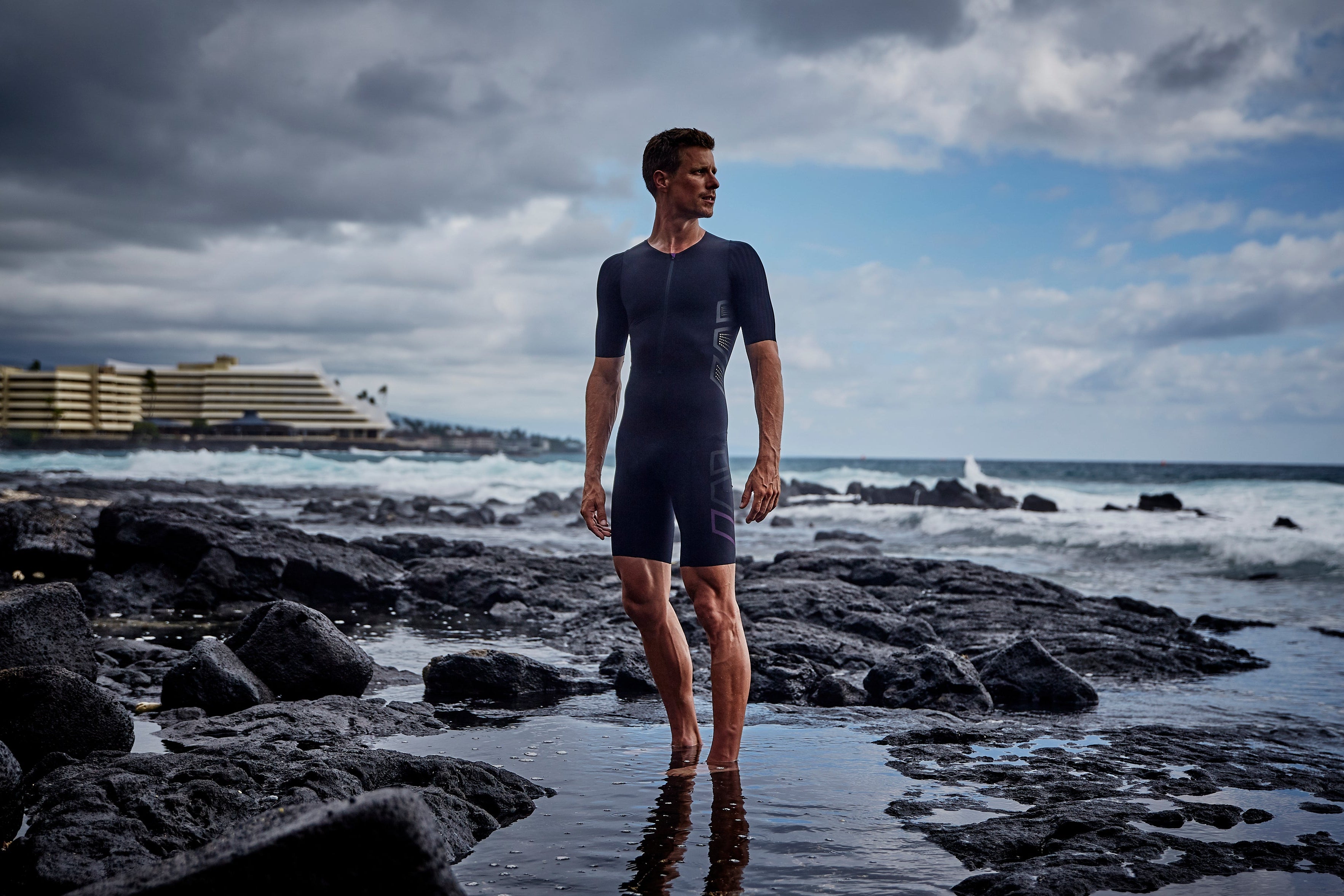 Fe226 has the fastest triathlon ironman suit for Kona: AeroForce Triathlon Suit is a wind tunnel test winner and has many heat features to make you race as fast as never before. As fast as a swimskin in the water. High quality - our best and fastest suit