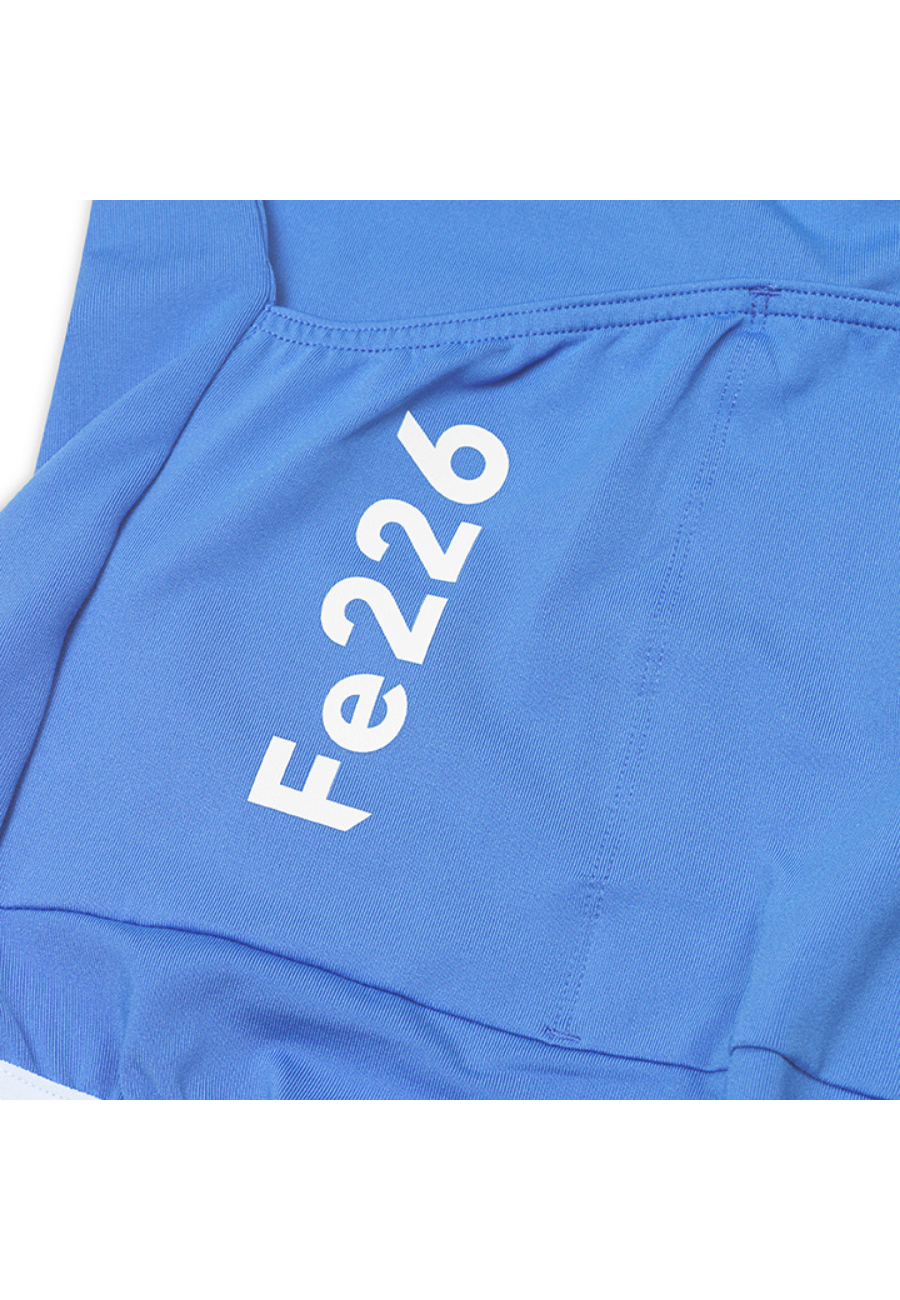 The Fe226 Cycling Jersey has an aero dynamic race fit with comfortable feel, three back pockets, a zipped security pocket and reflective logo prints to keep you visible in the dark. High quality race fitted odourless summer cycling jersey for road cycling, Gravel, MTB, triathlon training, commuting and racing.