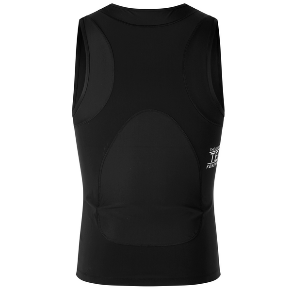 Become a better runner! Fe226 Perfect Posture Top improves your running by supporting your core and your shoulders. This will help you ease your breathing, reduce tension in your shoulders, reduce your side drop and –swing, and improve the power transmission from your core to your hip flexors. Run faster. Run better