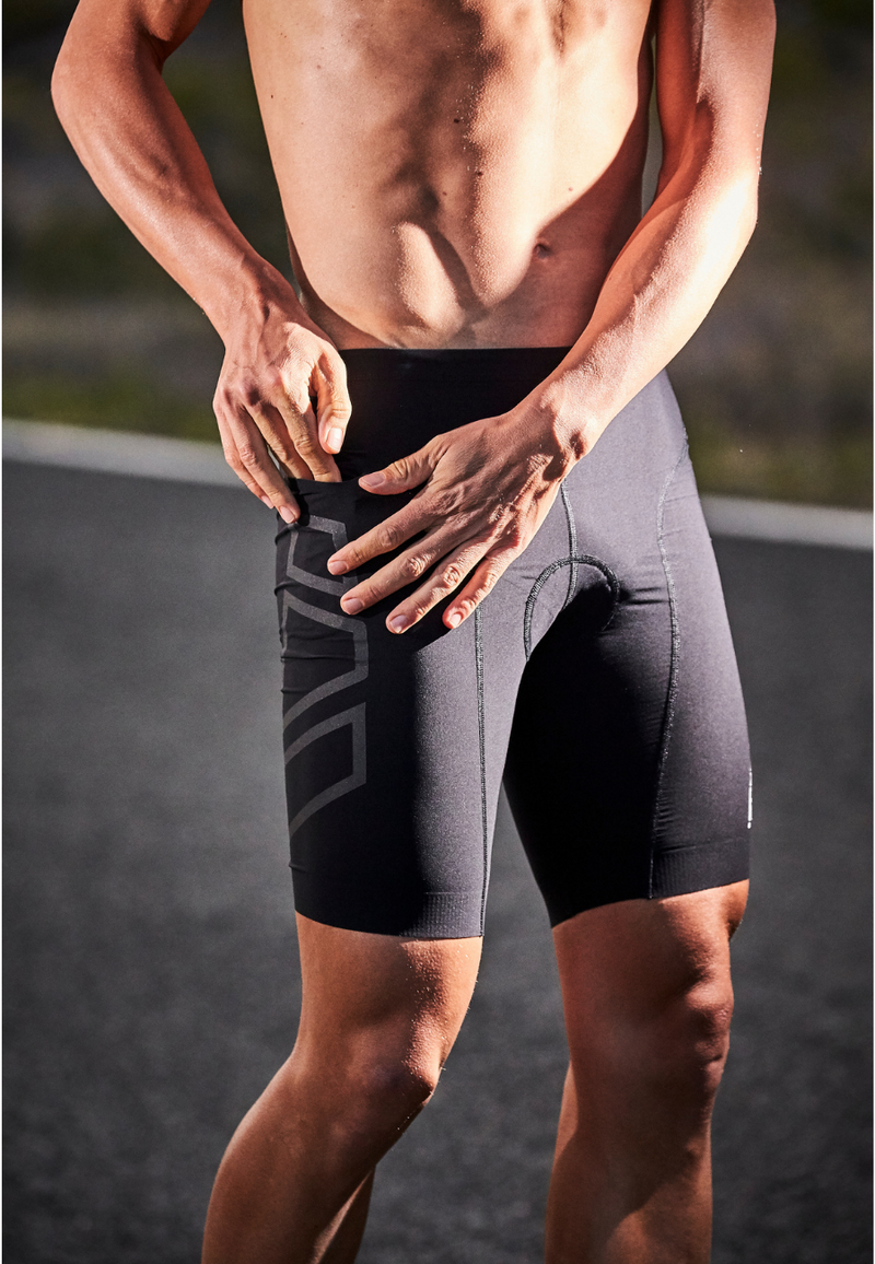 Fe226 AeroForce Triathlon Tight. The perfect tri tight for ironman 70.3, ironman and any other triathlon race and also for your brick sessions. High quality