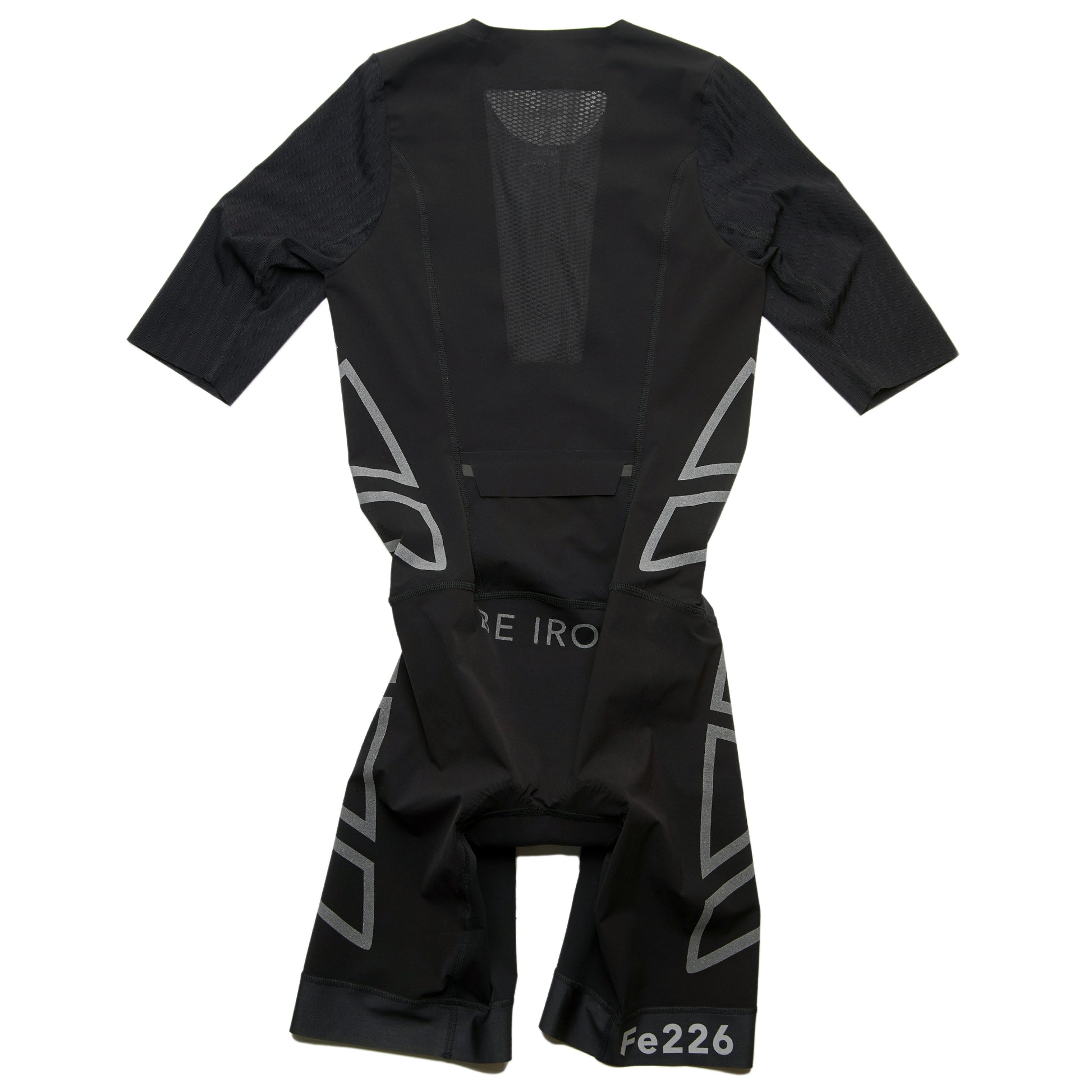 Fe226 The AeroForce Triathlon Suit. Our best High-end tri suit to be super aero dynamic and fast during your triathlon race, sprint distance, short triathlon, Ironman 70.3 half distance, Ironman Lang Distance Triathlon, time trial or bike race