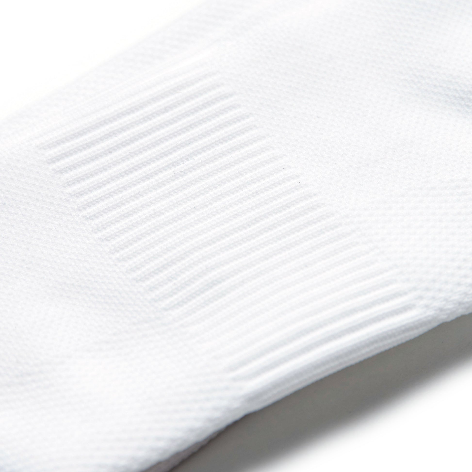 High Quality Sport Socks for running cycling triathlon marathon Ironman. Sport Socks with no smell. White Socks by danish design sportswear brand Fe226