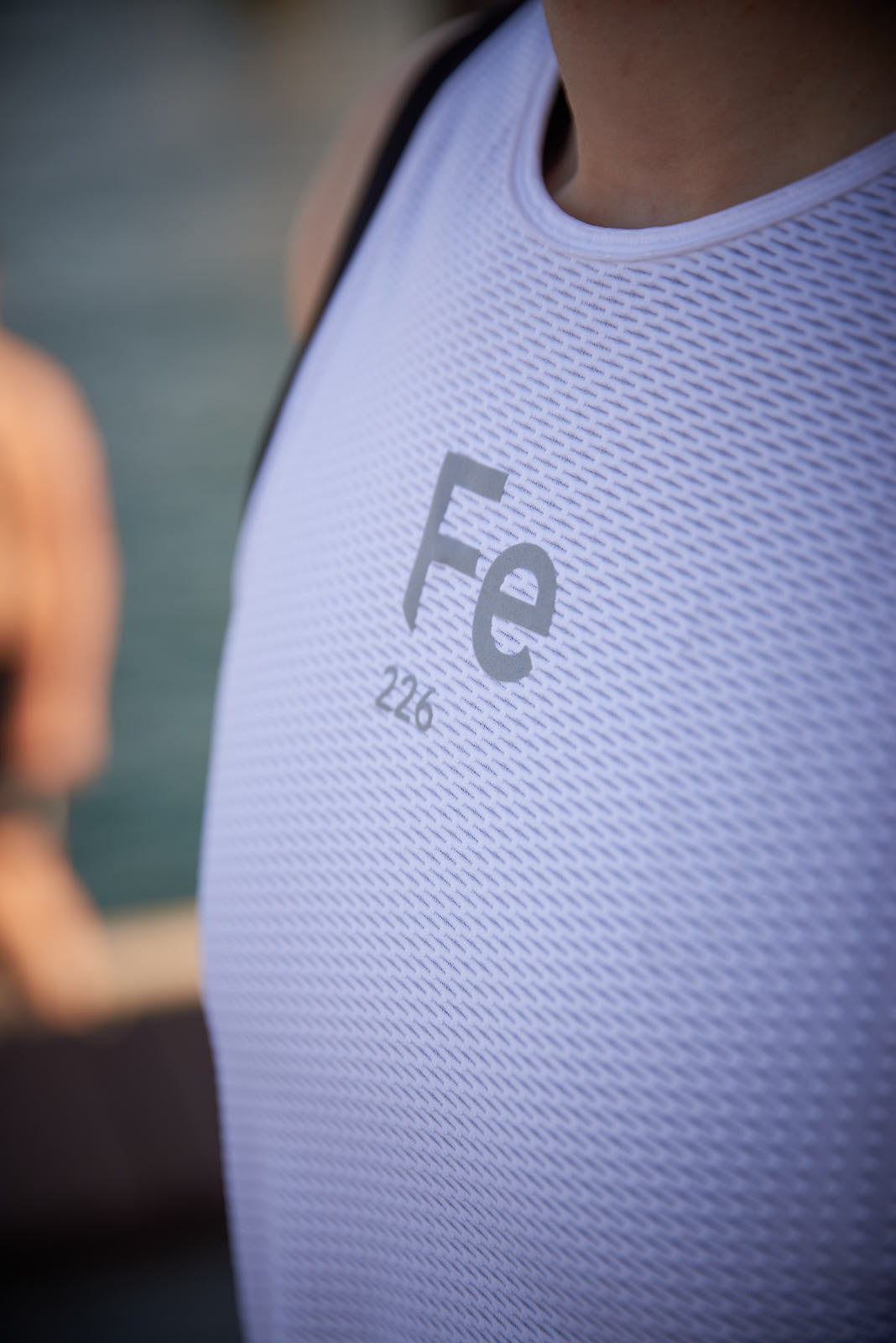 Running Singlets & Baselayers White Only size S