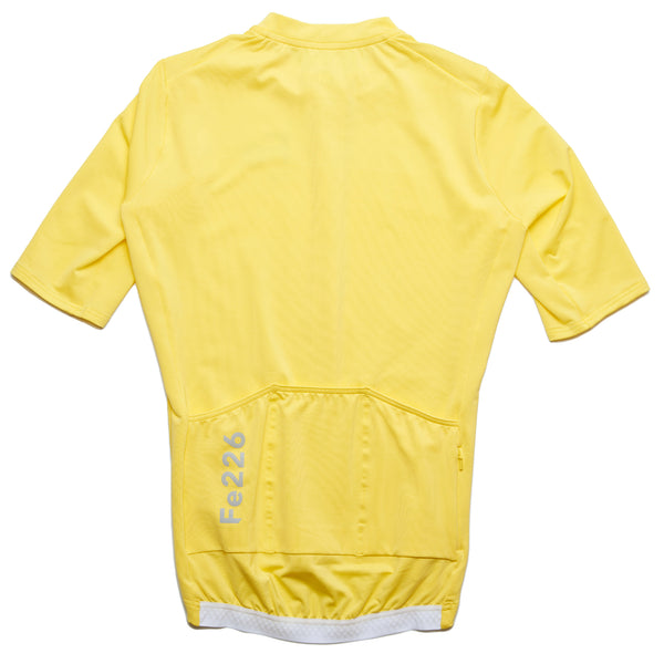 The Fe226 Cycling Jersey has an aero dynamic race fit with comfortable feel, three back pockets, a zipped security pocket and reflective logo prints to keep you visible in the dark. High quality race fitted odourless summer cycling jersey for road cycling, Gravel, MTB, triathlon training, commuting and racing.
