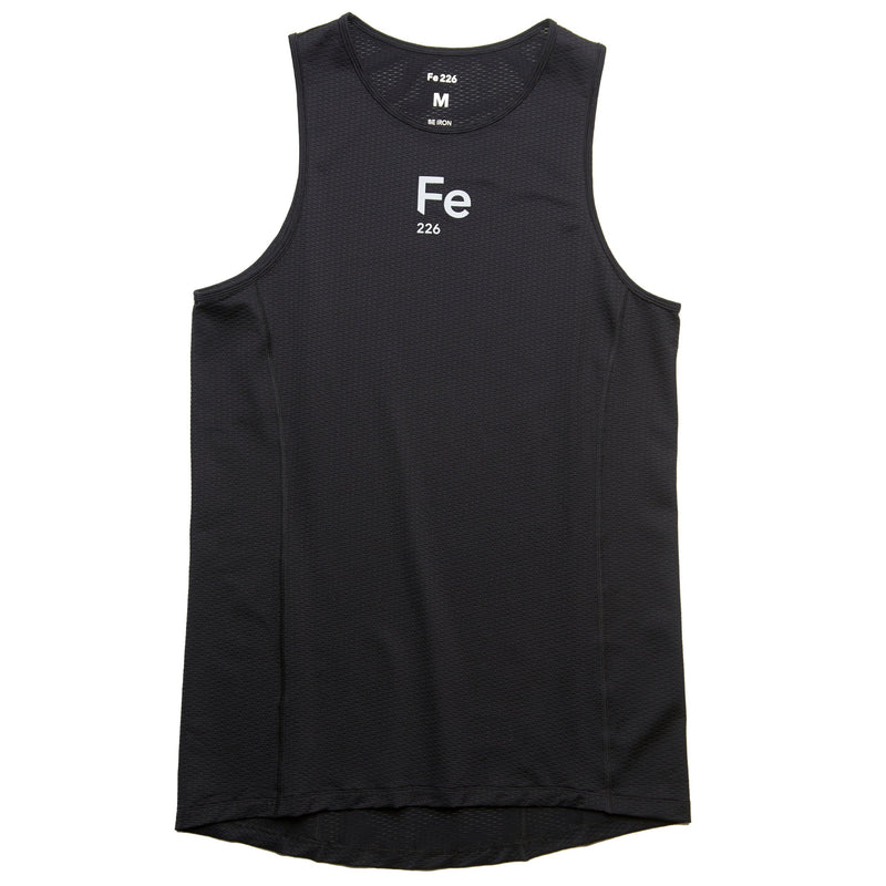 The Fe226 black sleeveless baselayer and Running Singlet keeps you warm, comfortable and dry during autumn winter and spring training sessions when temperatures are cold. Wear it as runnning and cycling undershirt with a running jacket, cycling jersey or cycling jacket to feel comfortable and warm. Anti bacterial