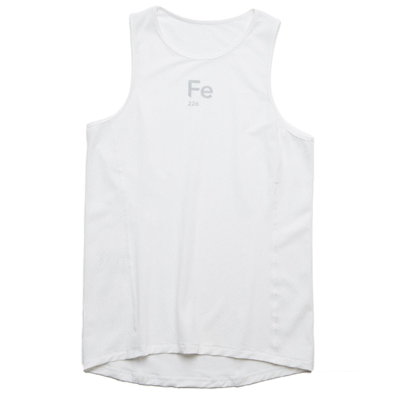 The perfect sleeveless base layer from Fe226. Can be used as a running singlet. Baselayer for running, cycling triathlon training. Anti bacterial and will not smell. Use it as a baselayer to keep warm in autumn, winter and spring.