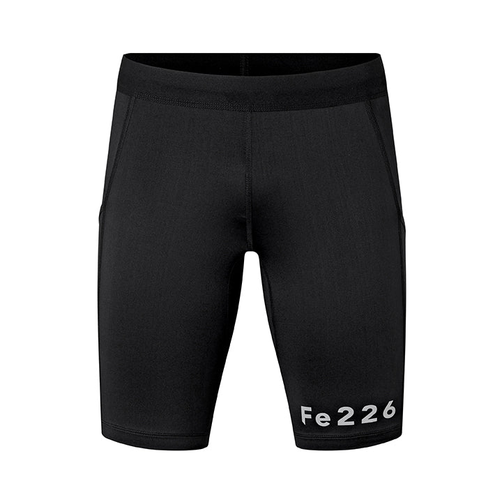 THE Fe226 Short Running Tight: Super-soft fabric with two side pockets for smartphone, gel or keys. The light-compressive fabric provides muscle support. The soft brushed inner side keeps you warm and run more comfortable. Reflective prints keep you visible in the dark. Our best high quality favorite running tight